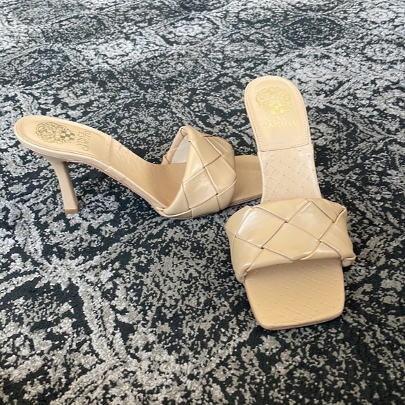 VINCE CAMUTO BRELANIE WOVEN-STRAP HEEL - brand new w/o box - Picture 5 of 6